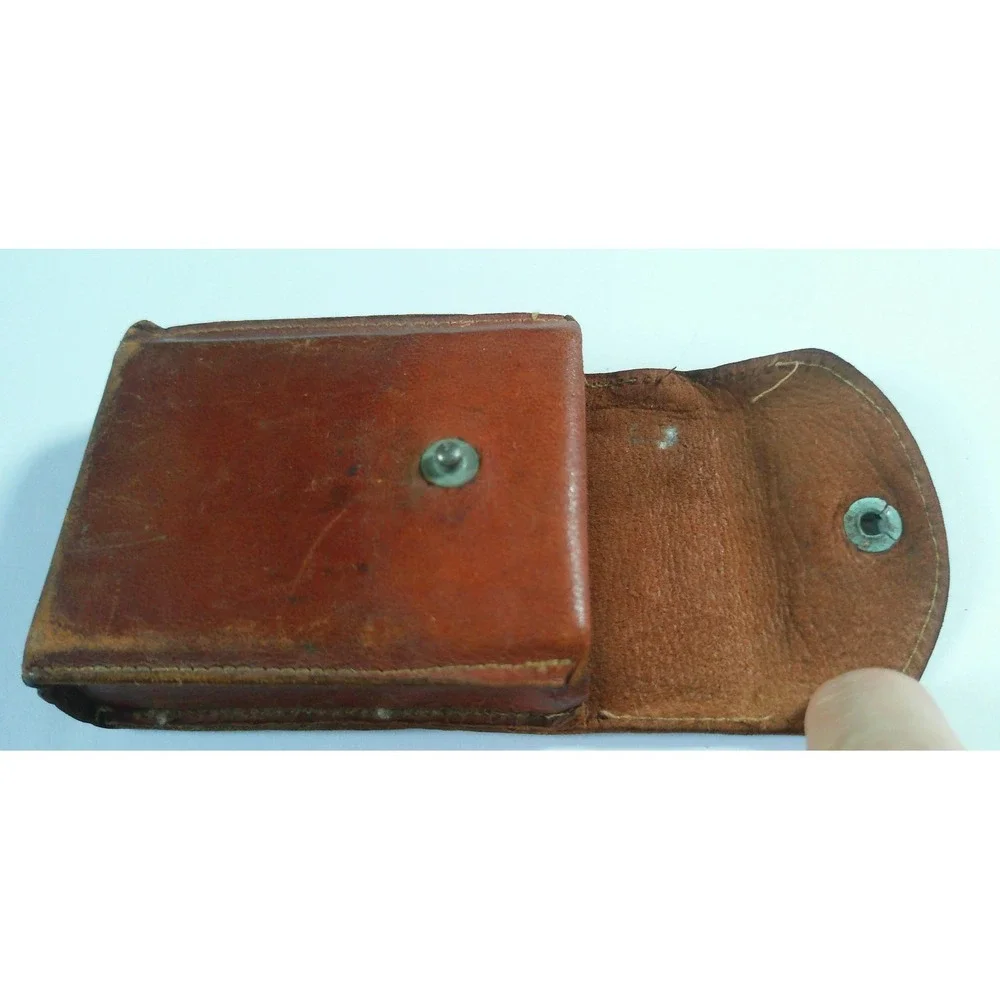Vtg Whittaker Micro 16 eye level finder spy camera with leather case USA AS IS